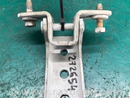 ФОТО Петля двері для Mitsubishi Galant Київ