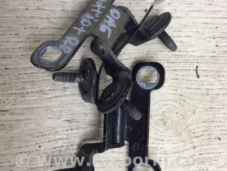 ФОТО Петля кришки багажника для Jeep Patriot (10-17) Київ