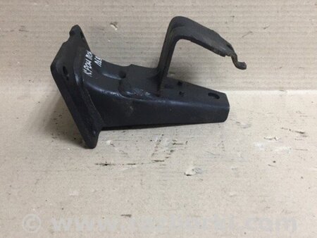 ФОТО кронштейн опори двигуна для Nissan Titan (04-16) Київ