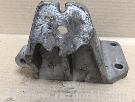 ФОТО кронштейн опори двигуна для Infiniti FX S50 (03-08) Київ