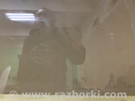 ФОТО Скло дверей для Nissan Quest S (11-17) Київ