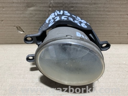 ФОТО Протитуманна фара для Toyota Prius III XW30 (09-15) Київ