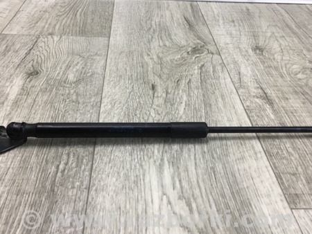 ФОТО Амортизатор кришки багажника для Nissan LEAF (10-17) Київ