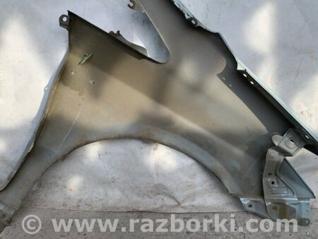 ФОТО Крило переднє для Toyota Prius III XW30 (09-15) Київ