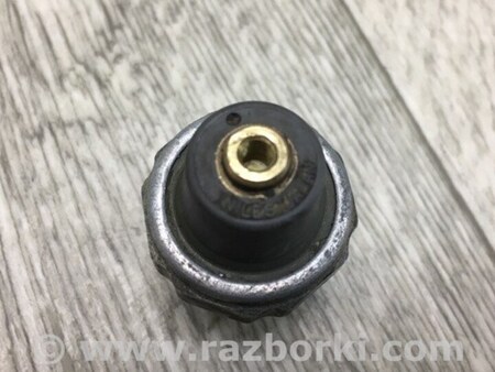 ФОТО Датчик тиску олії ДВЗ для Mitsubishi L200 (06-14) Київ