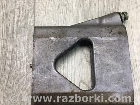 ФОТО Кронштейн двигуна для Toyota Highlander (01-07) Київ
