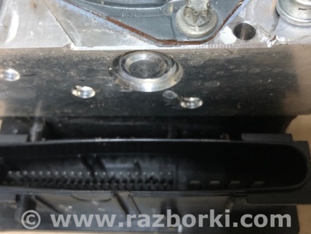 ФОТО Блок антиблокувальної системи для Infiniti M35/M45 Київ