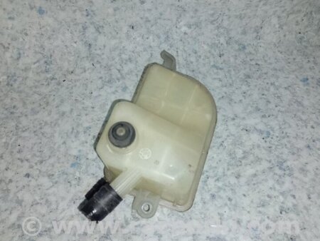 ФОТО Бачок розширювальний для Toyota Prius III XW30 (09-15) Київ