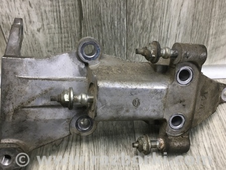 ФОТО Кронштейн двигуна для Nissan Teana J32 Київ