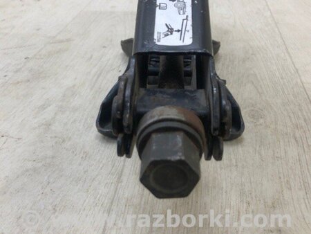 ФОТО Домкрат для GMC Acadia Київ