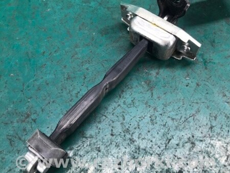 ФОТО Обмежувач дверей для Toyota Prius III XW30 (09-15) Київ