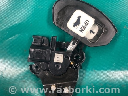 ФОТО Замок кришки багажника для Mazda 3 II BL (08-13) Київ