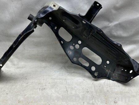 ФОТО Кронштейн кріплення передньої панелі для Lexus GS350 Київ