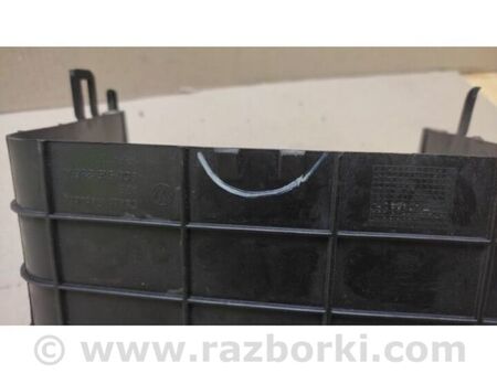 ФОТО Кришка акумулятора для Volkswagen Tiguan (11-17) Київ