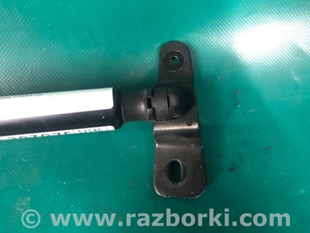 ФОТО Амортизатор кришки багажника для Jeep Compass (17-21) Київ