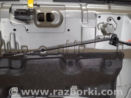 ФОТО Упор капота для Nissan LEAF (2018-) Київ