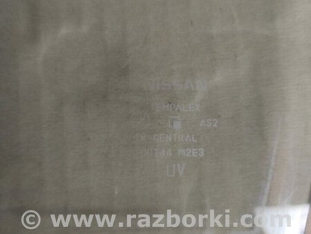 ФОТО Скло дверей для Nissan Tiida/Versa C11 Київ