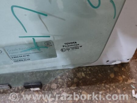 ФОТО Скло дверей для Toyota Avensis T270 (10.2008-12.2012) Київ