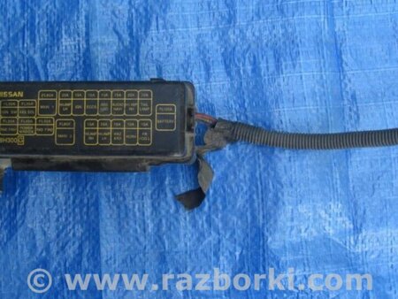 ФОТО Блок запобіжників моторний відсік для Nissan Maxima A33 Київ