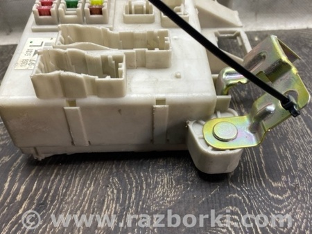 ФОТО Блок запобіжників салон для Toyota Land Cruiser Prado J120 (02-09) Київ