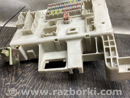 ФОТО Блок запобіжників салон для Toyota Land Cruiser Prado J120 (02-09) Київ