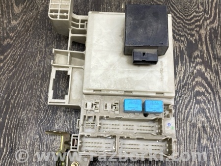 ФОТО Блок запобіжників салон для Toyota Land Cruiser Prado J120 (02-09) Київ