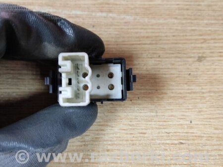 ФОТО Кнопка склопідіймача для Toyota Camry 30 XV30 (01-06) Київ