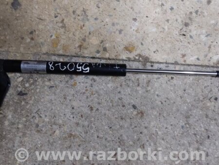 ФОТО Амортизатор кришки багажника для Nissan Tiida/Versa C11 Київ