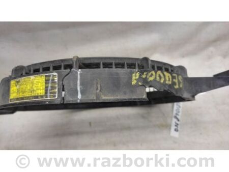 ФОТО Дифузор вентилятора основного радіатора для Toyota Sequoia (01-07) Київ