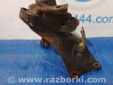 ФОТО кронштейн опори двигуна для Toyota Sequoia (01-07) Київ