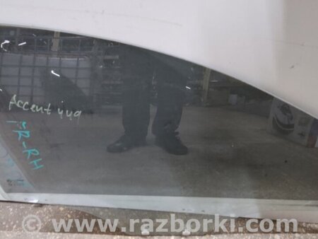 ФОТО Скло дверей для Hyundai Accent 4 RB (10-18) Київ