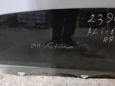 ФОТО Скло дверей для Nissan Altima L33 Київ