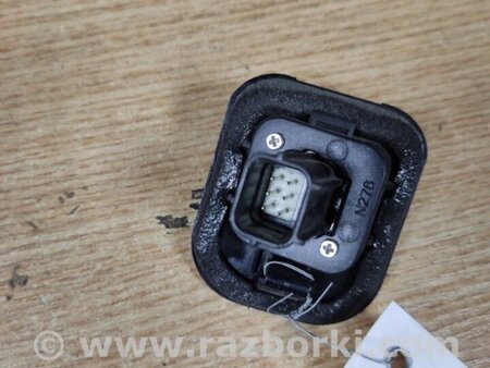 ФОТО Камера заднього виду для Nissan Sentra B17 (12-19) Київ