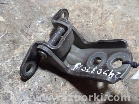 ФОТО Петля двері нижня для Nissan Tiida/Versa C11 Київ