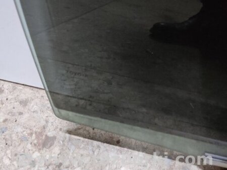 ФОТО Скло дверей для Toyota Camry 50 XV55 (14-18)  Київ