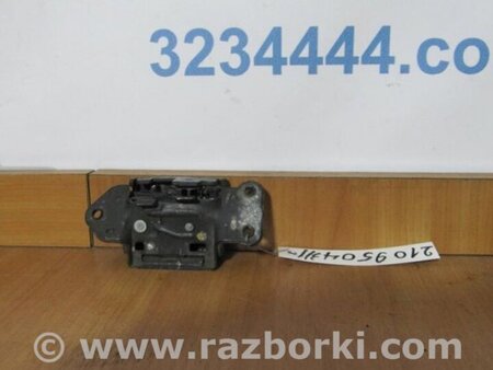 ФОТО Замок кришки багажника для Toyota Sienna (11-16) Київ