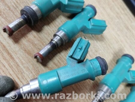 ФОТО Форсунка паливна для Toyota Sienna (11-16) Київ