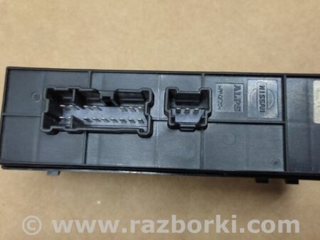 ФОТО Кнопка склопідіймача для Nissan Altima L33 Київ