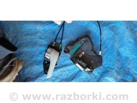 ФОТО Замок двері для Toyota Sienna (11-16) Київ