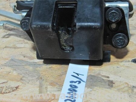 ФОТО Замок кришки багажника для Toyota Sienna (03-10) Київ