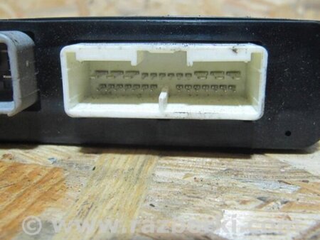 ФОТО Блок управления дверей для Toyota Sienna (03-10) Київ