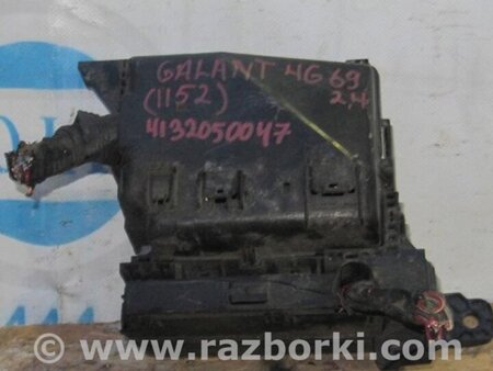 ФОТО Блок запобіжників моторний відсік для Mitsubishi Galant Київ