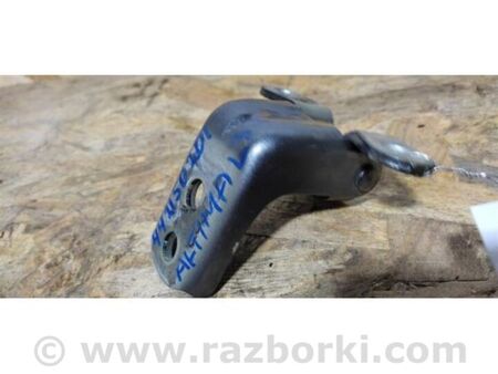 ФОТО Петля двері нижня для Nissan Altima L33 Київ