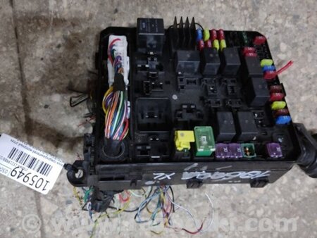 ФОТО Блок запобіжників моторний відсік для Mitsubishi Outlander XL CW (05-12) Київ