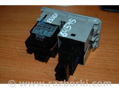 ФОТО Кнопка відкриття лючка бензобака для Lexus ES350 (06-12) Київ