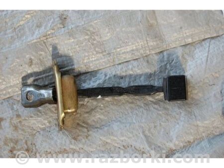 ФОТО Обмежувач дверей для Mitsubishi L200 (06-14) Київ