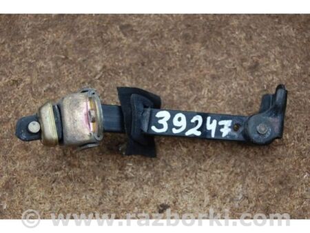 ФОТО Обмежувач дверей для Nissan Maxima A32 Київ