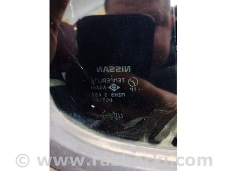 ФОТО Скло дверей глухе для Nissan Micra K12 (02-10) Київ