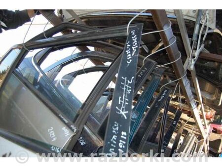 ФОТО Скло дверей для Mazda Premacy Київ