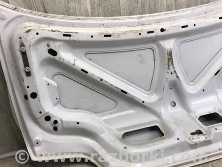 ФОТО Кришка багажника для Nissan Bluebird Київ